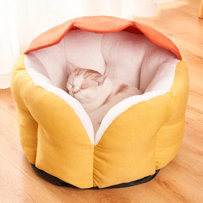 Covered Warming Cat Dog House