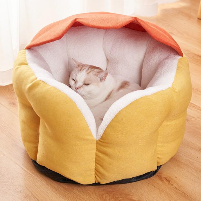 Covered Warming Cat Dog House