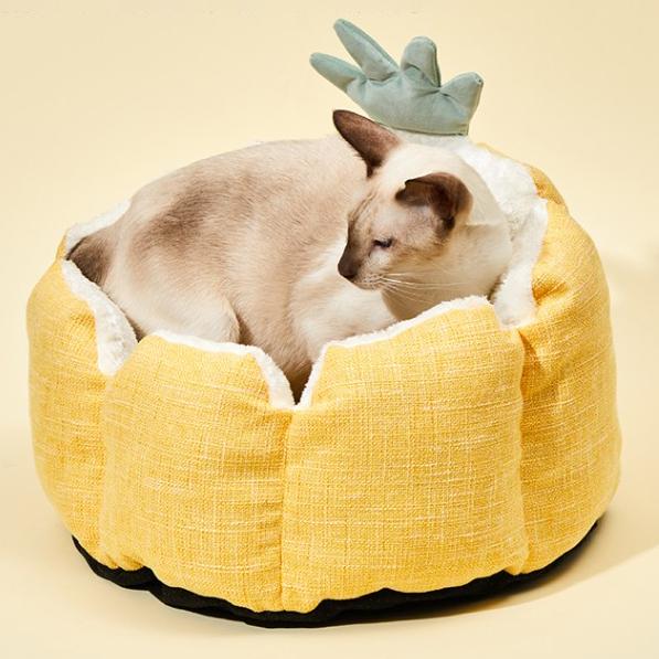 Pineapple Shape Warming Pet Bed