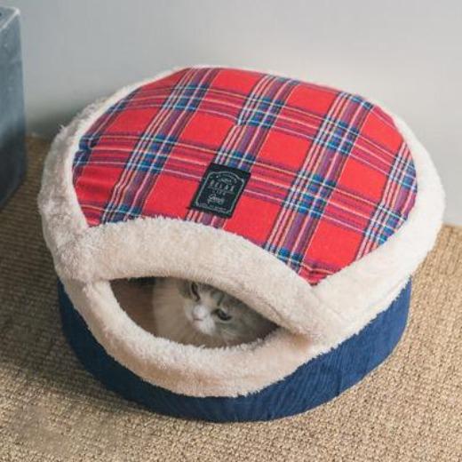 Hamburger Warming Cat Bed